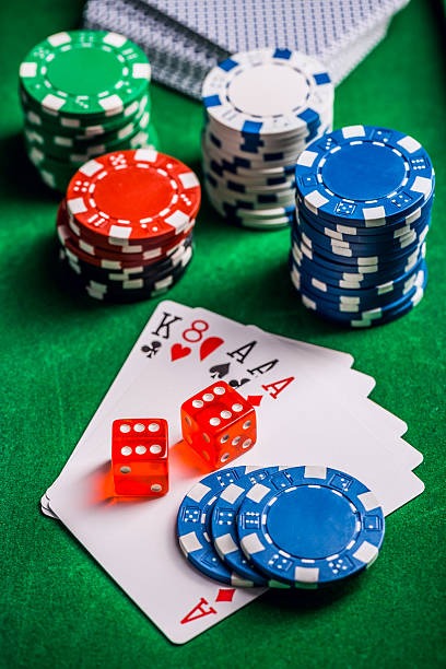 son togel platform showing live casino tables and sportsbook interface on mobile and desktop